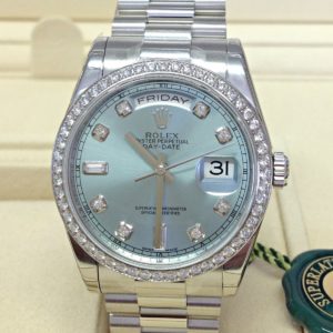 Rolex replica Day-Date 118346 Platinum Diamond Bezel blue orologio assemblato