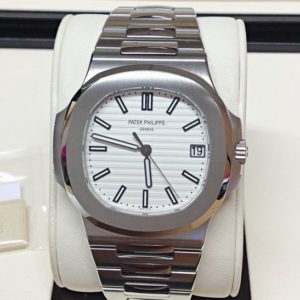 Patek Philippe replica Nautilus 5711/1A-011 White Dial orologio assemblato