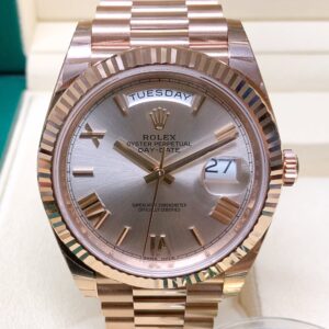 Rolex assemblato Day-Date 40 ref. 228235 Rose Gold sundust dial