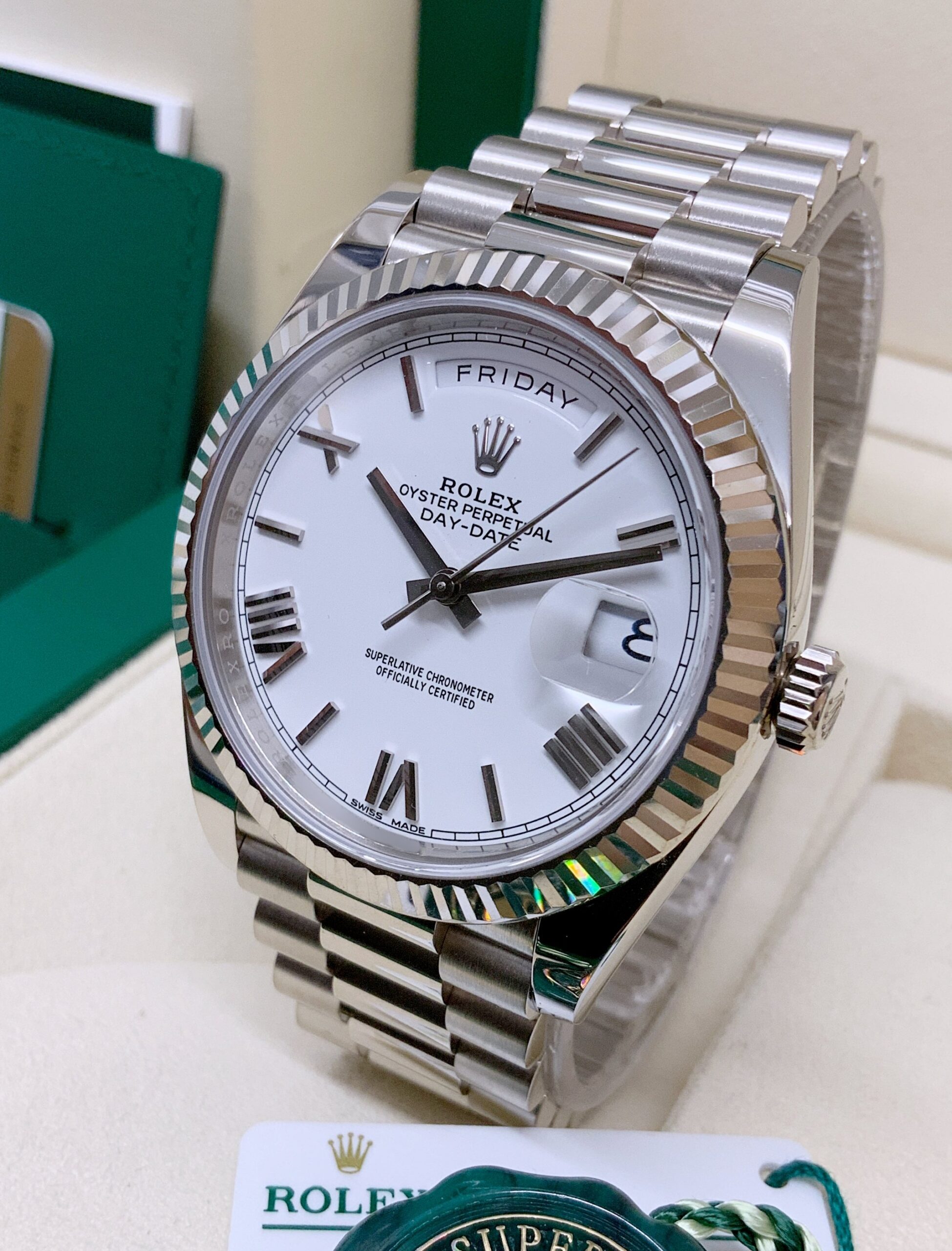 Rolex replica Day-Date 40 228239 White Gold-5