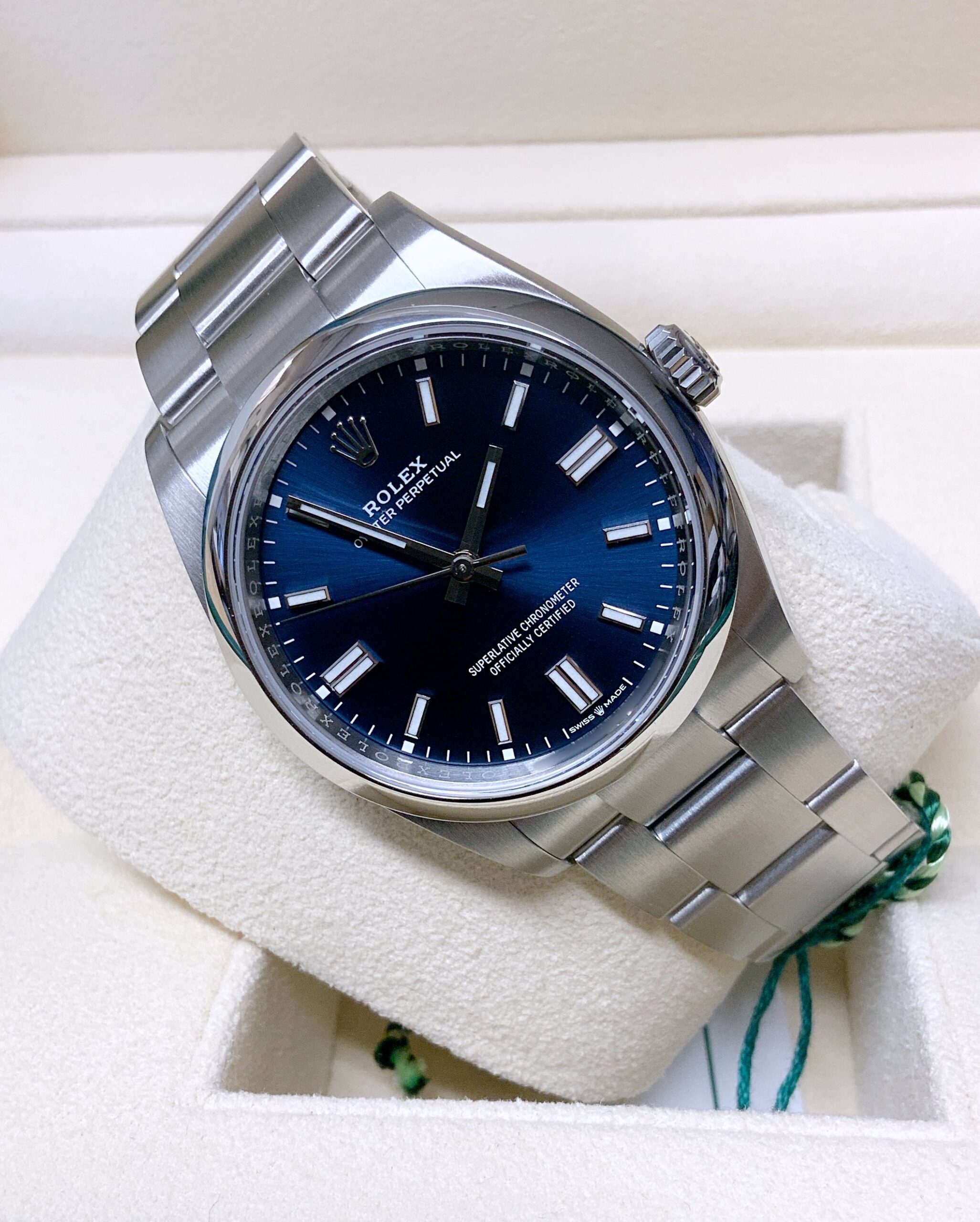 Rolex replica Oyster Perpetual 36 126000 Blue Dial-4