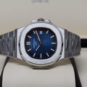 Patek Philippe replica Nautilus 5711/1A-011 Blue Dial orologio assemblato