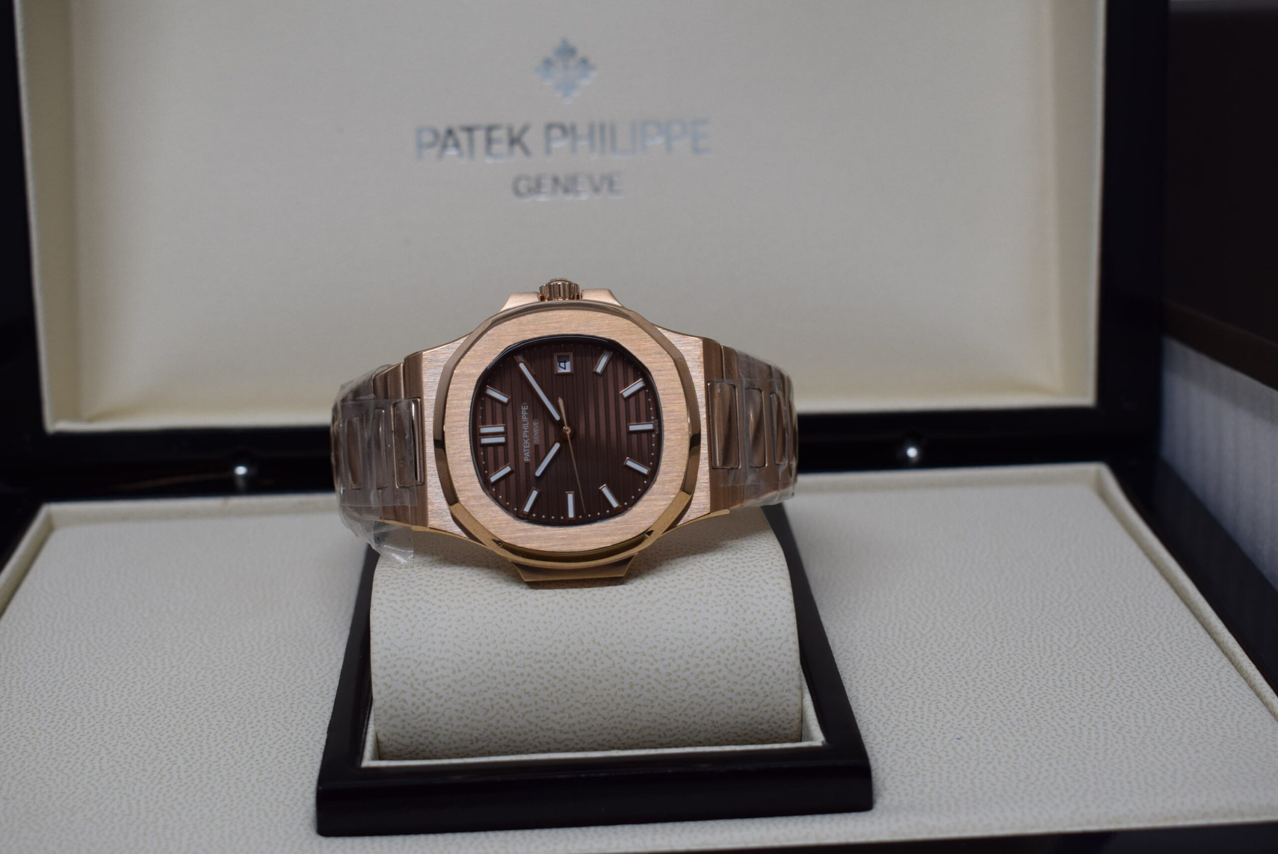 Patek philippe replica nautilus 5711 rose gold brown dial dial acciaio2
