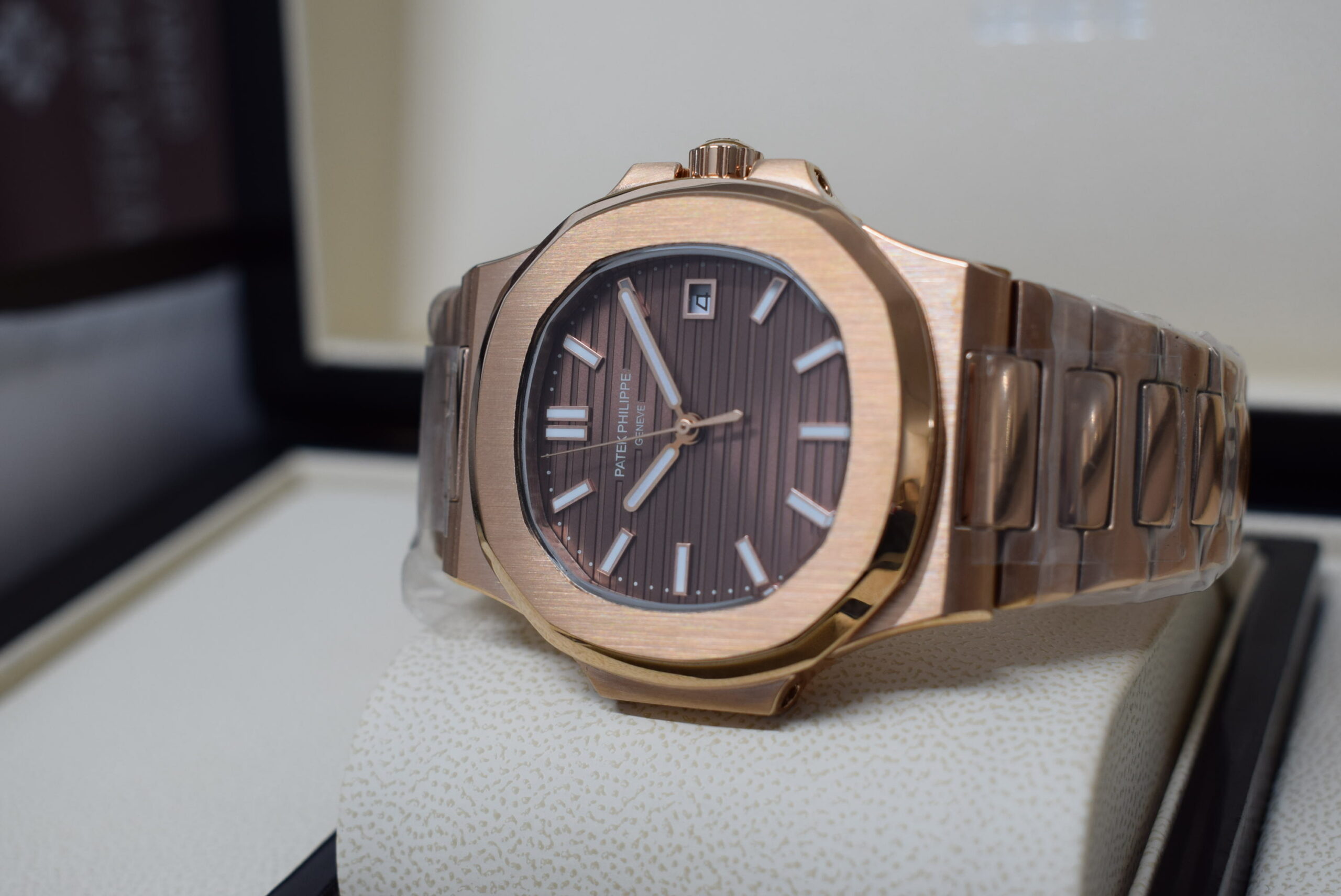 Patek philippe replica nautilus 5711 rose gold brown dial dial acciaio4