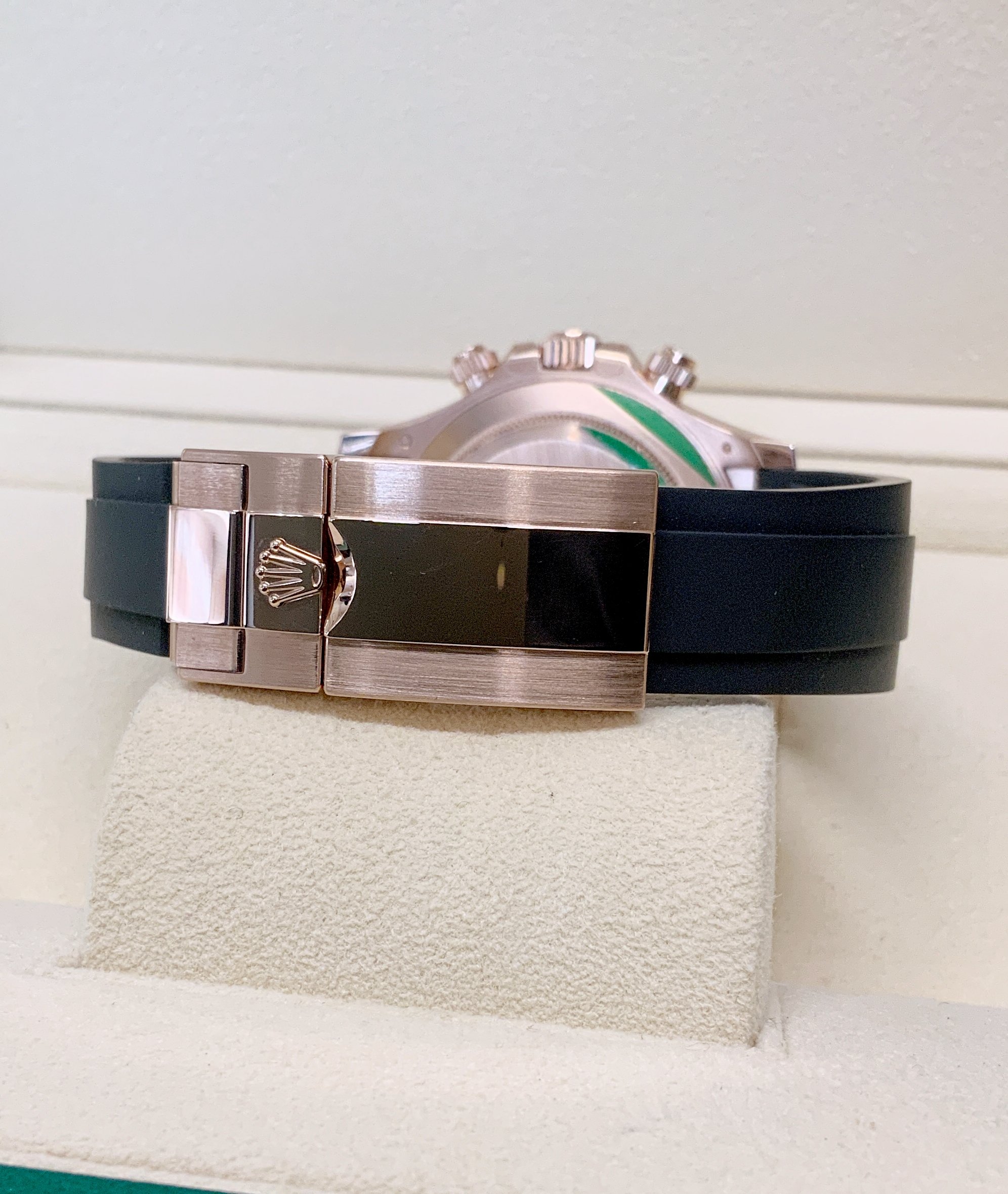 Rolex replica Daytona 116515LN Rose Gold baguette dial-4