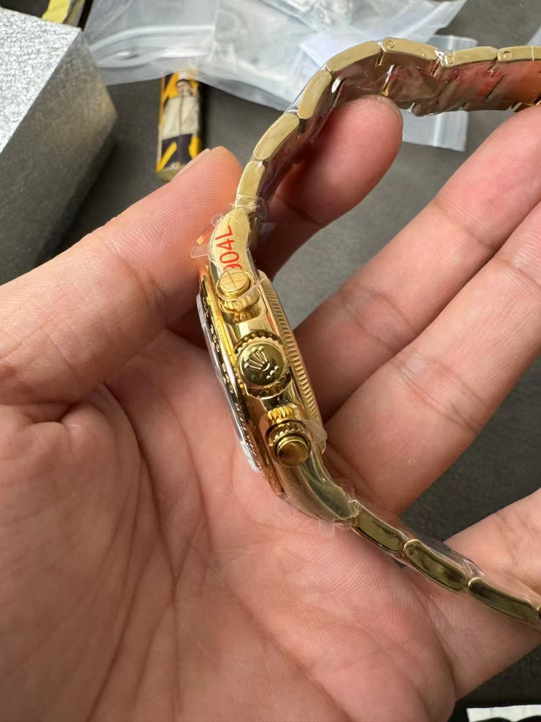 Rolex replica daytona le mans yellow gold-3