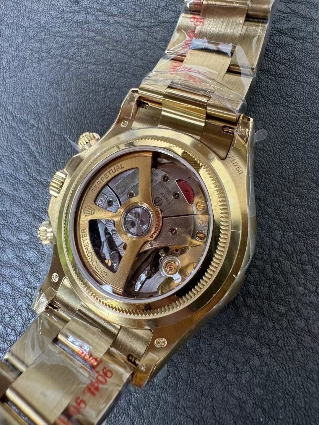 Rolex replica daytona le mans yellow gold-5